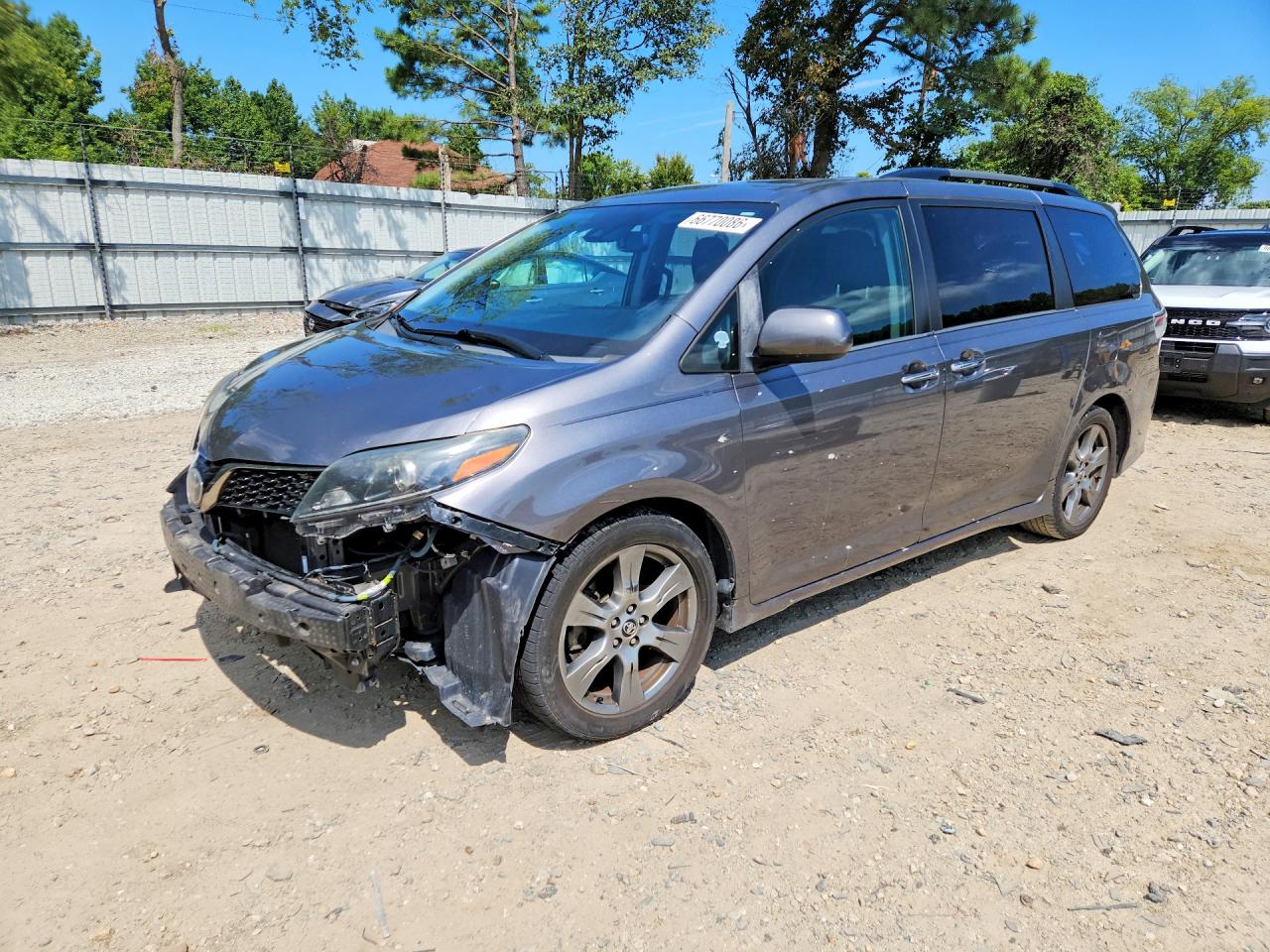 2018 TOYOTA SIENNA