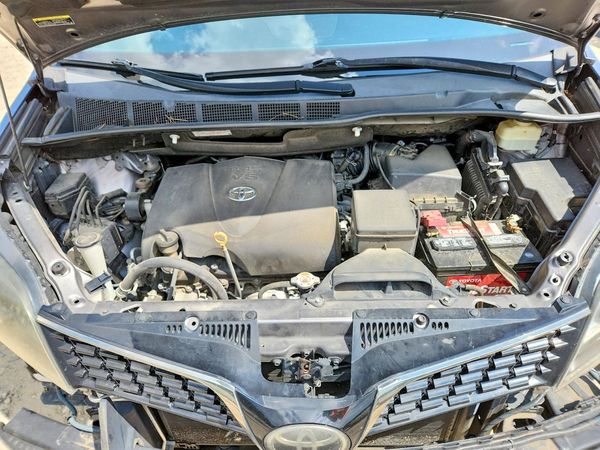 2018 TOYOTA SIENNA