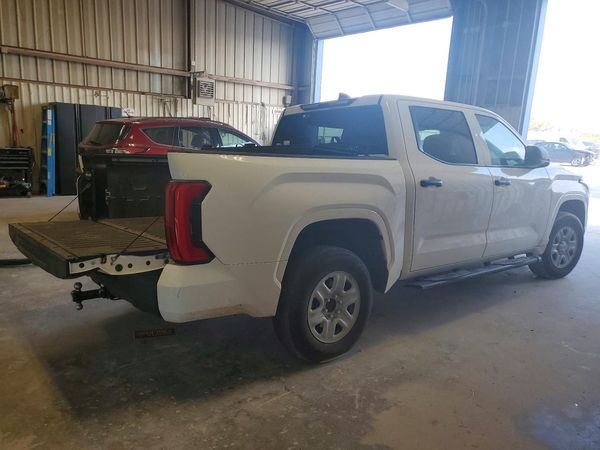 2026 TOYOTA TUNDRA