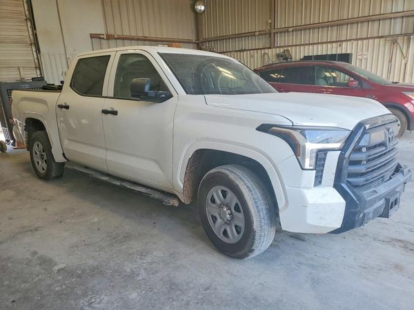 2026 TOYOTA TUNDRA