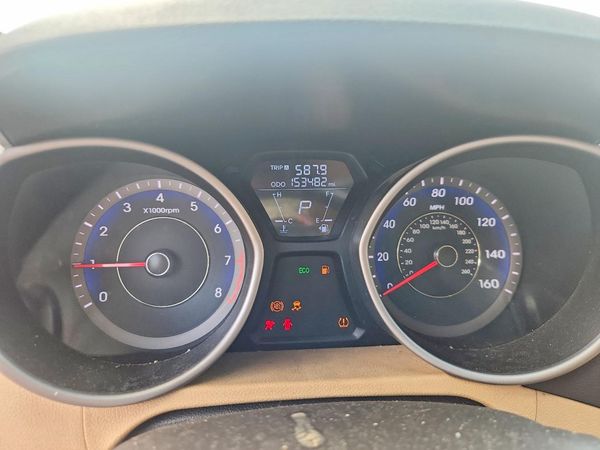 2013 HYUNDAI ELANTRA