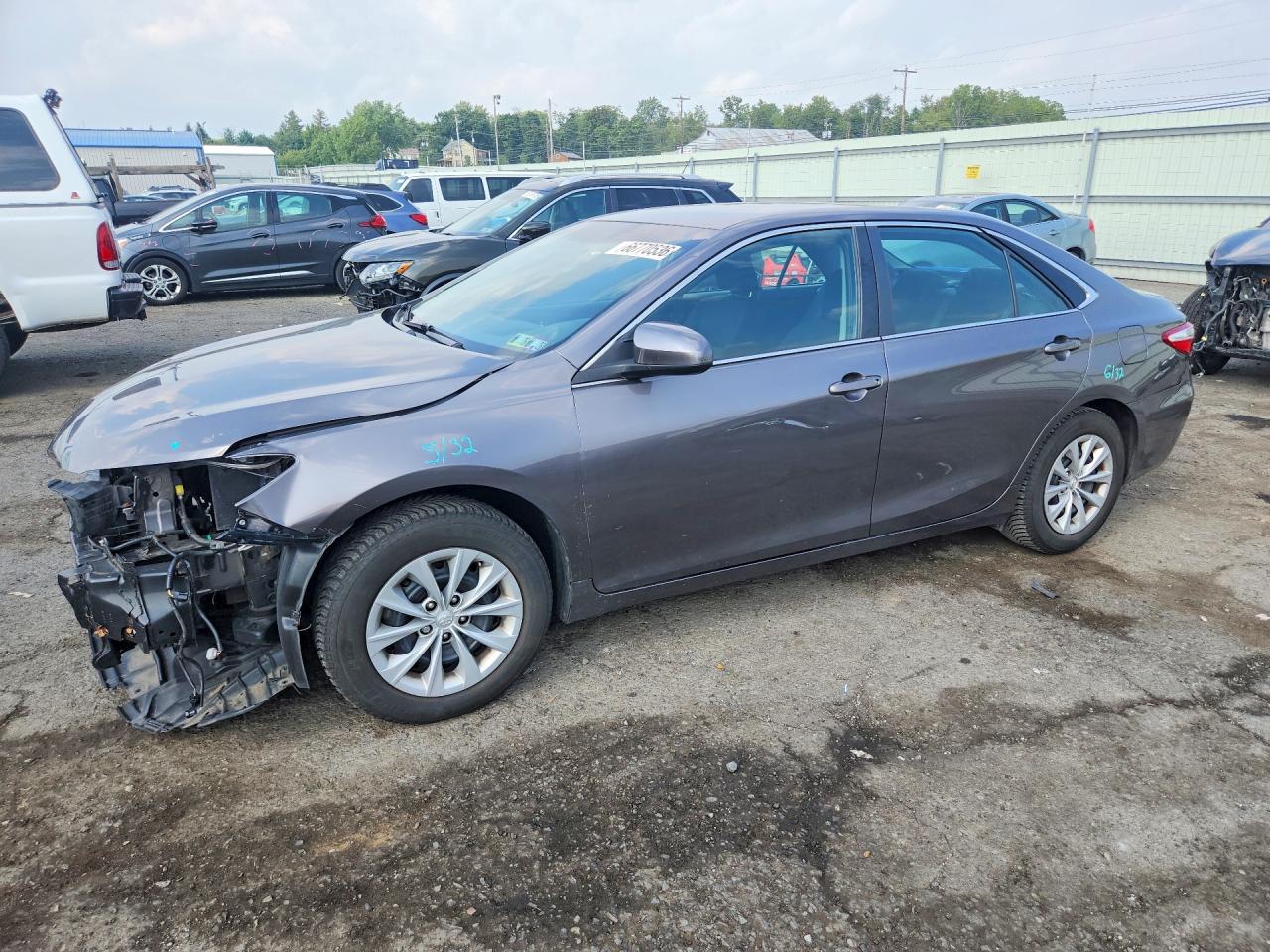 2016 TOYOTA CAMRY