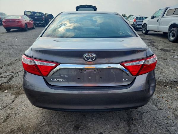 2016 TOYOTA CAMRY