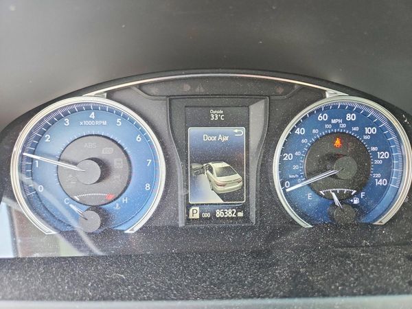 2016 TOYOTA CAMRY
