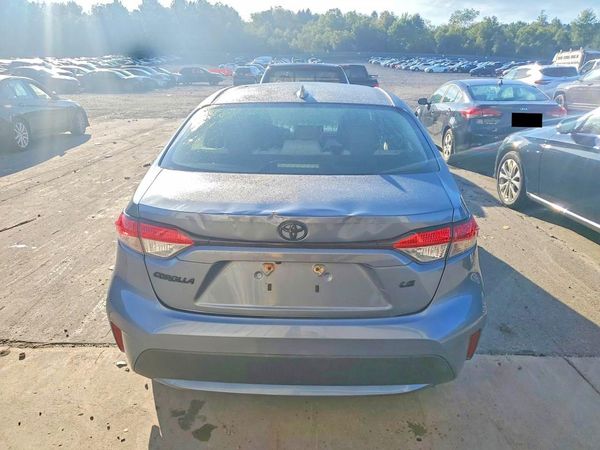2022 TOYOTA COROLLA