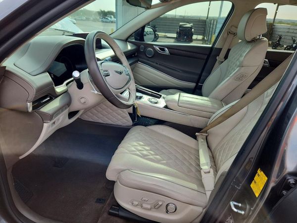 2023 GENESIS GV80