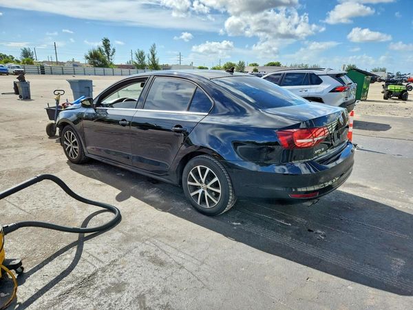 2017 VOLKSWAGEN JETTA SE