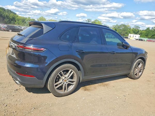 2019 PORSCHE CAYENNE