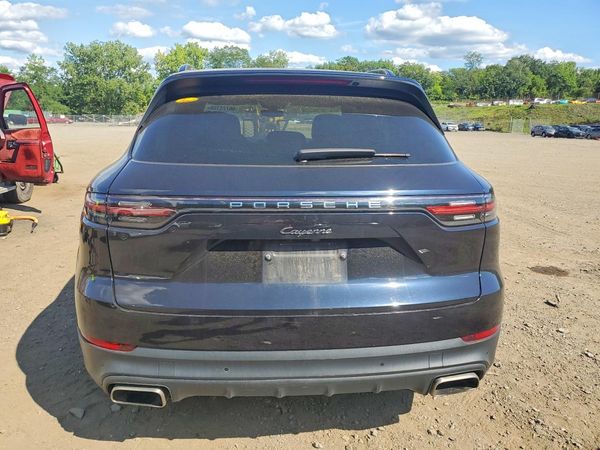 2019 PORSCHE CAYENNE