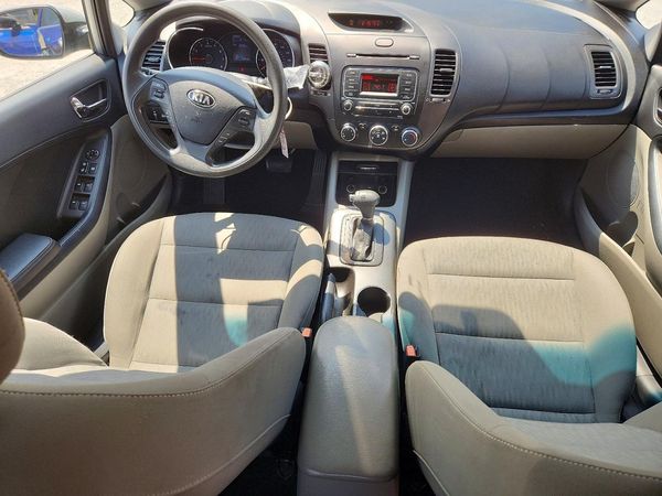 2016 KIA FORTE GL (Middle-Low Grade)
