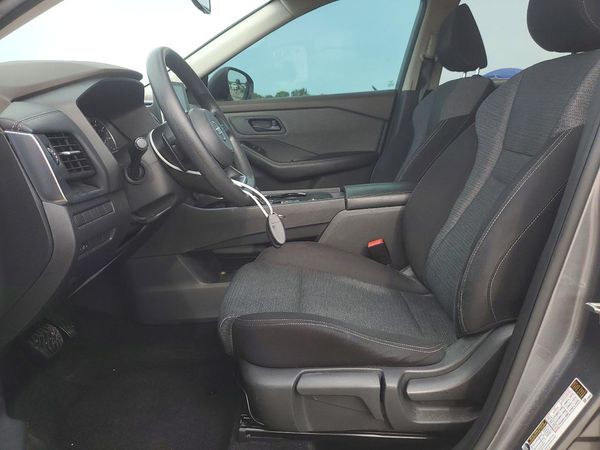 2021 NISSAN ROGUE S — DENT