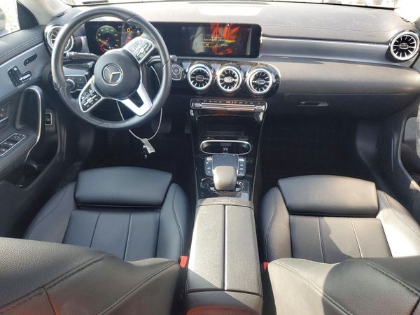 2022 MERCEDES-BENZ CLA