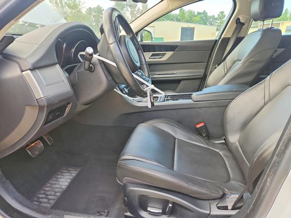 2019 JAGUAR XF Premium