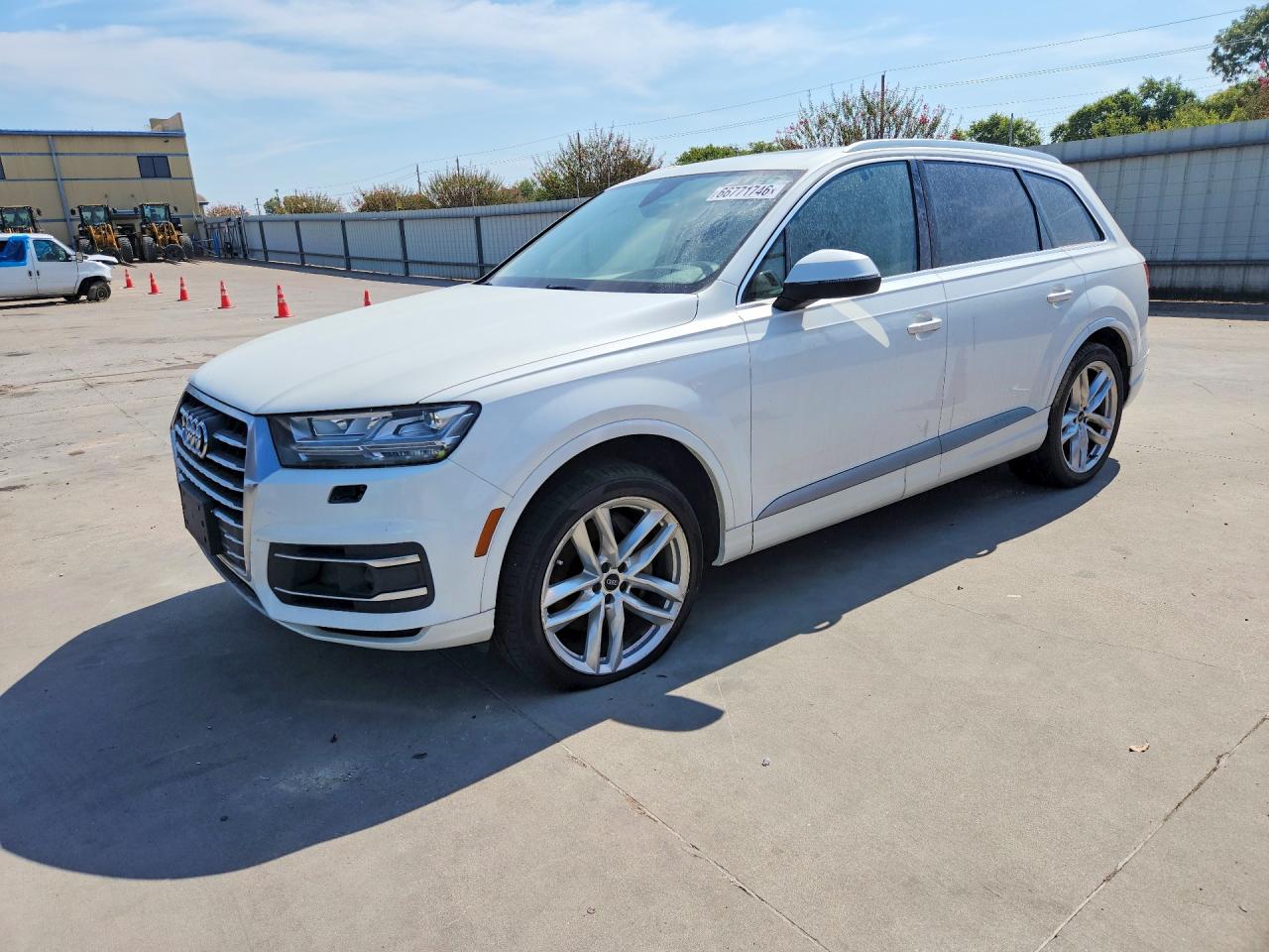 2017 AUDI Q7 — Front 3/4