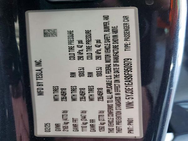 2025 TESLA MODEL 3
