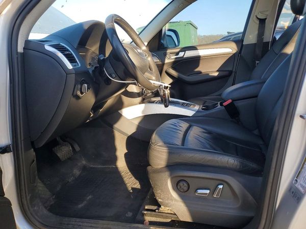 2013 AUDI Q5 Premium Plus