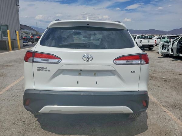 2023 TOYOTA COROLLA CROSS LE