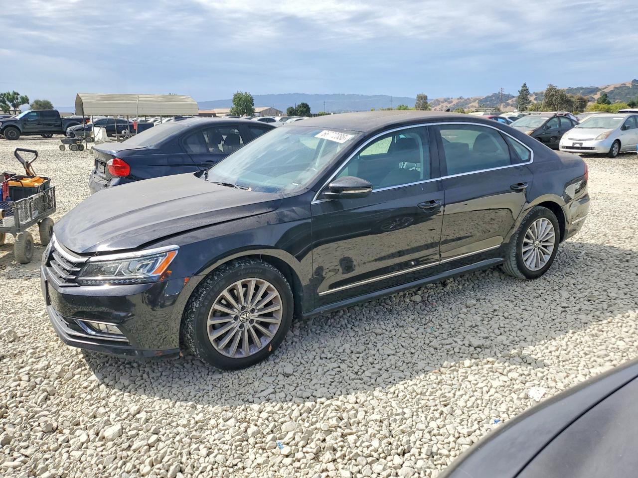 2017 VOLKSWAGEN PASSAT