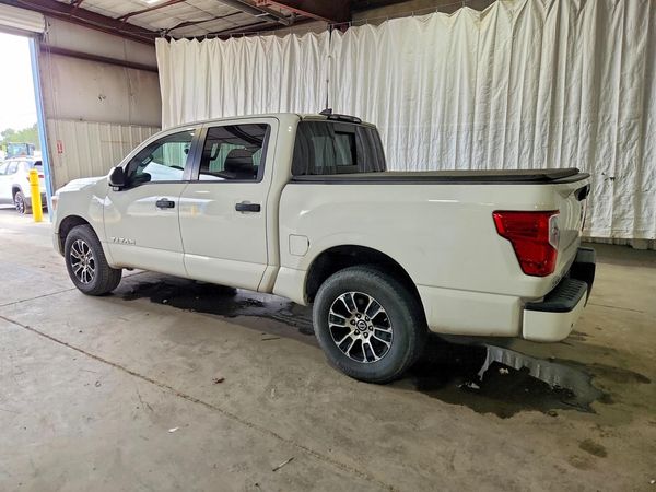 2022 NISSAN TITAN