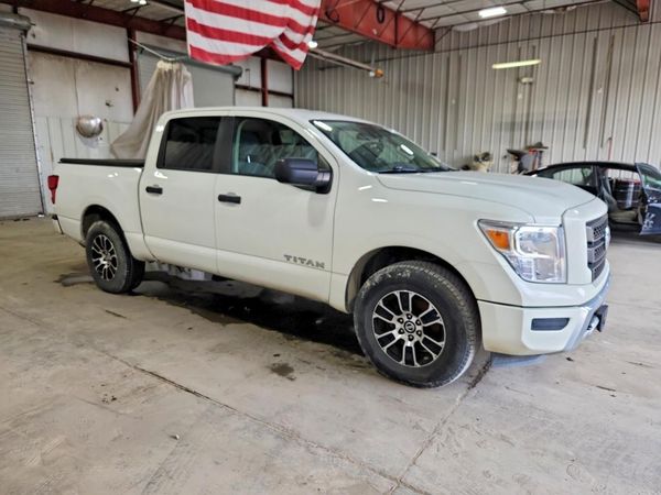 2022 NISSAN TITAN