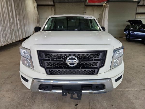 2022 NISSAN TITAN