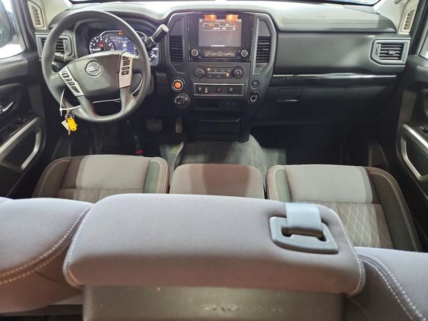 2022 NISSAN TITAN