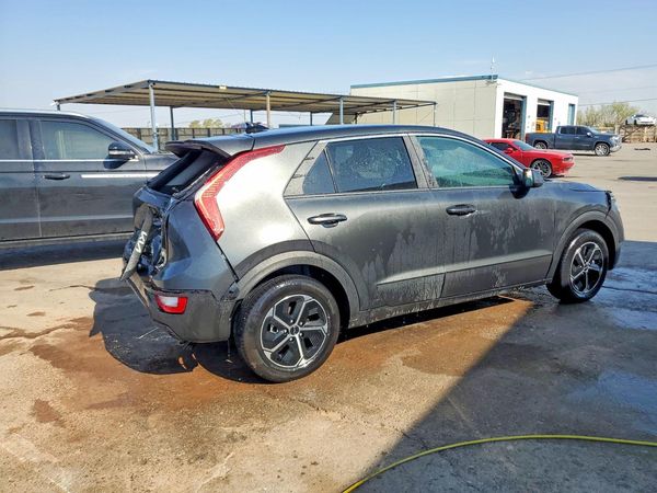 2026 KIA NIRO LX