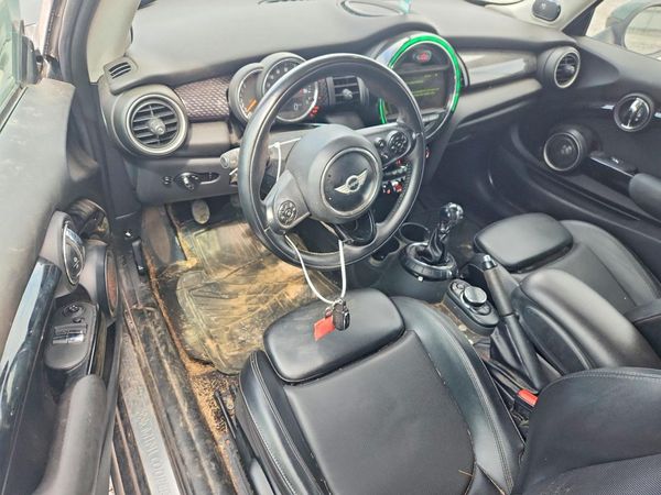 2014 MINI COOPER