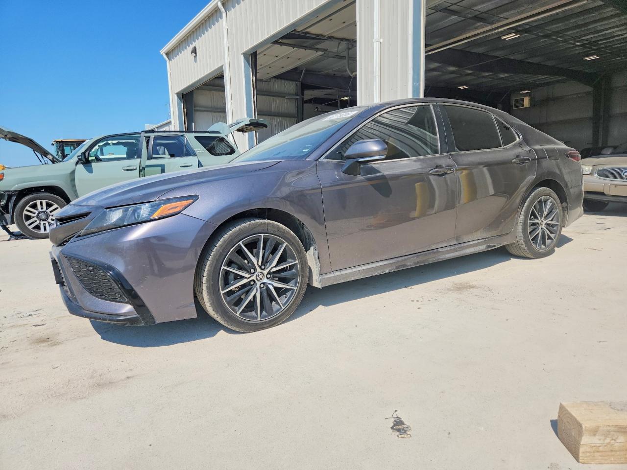 2022 TOYOTA CAMRY