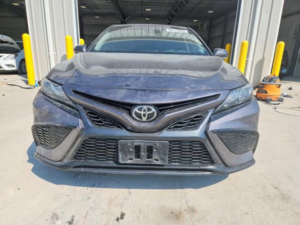 2022 TOYOTA CAMRY