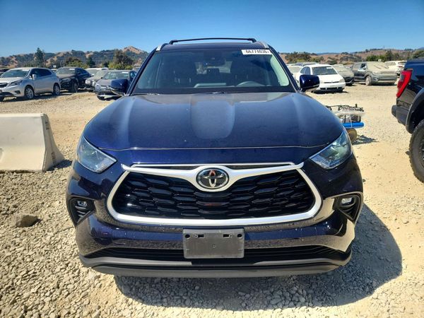 2022 TOYOTA HIGHLANDER XLE — DIRF