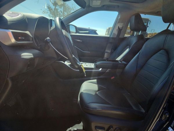 2022 TOYOTA HIGHLANDER XLE — DENT