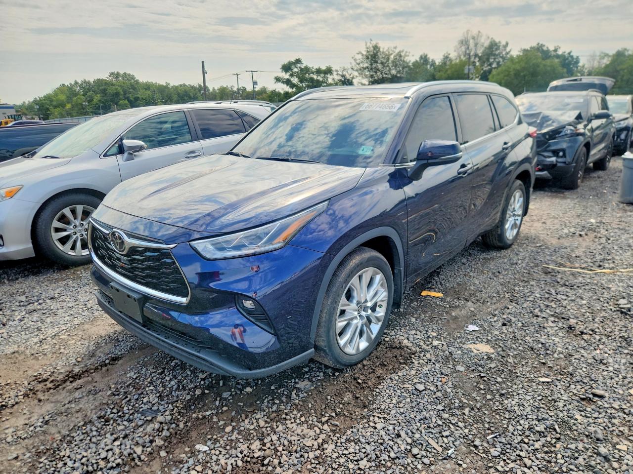 2022 TOYOTA HIGHLANDER