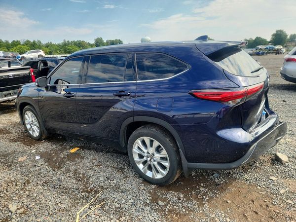 2022 TOYOTA HIGHLANDER