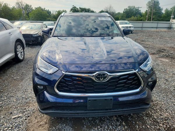 2022 TOYOTA HIGHLANDER