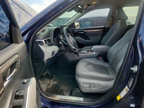 2022 TOYOTA HIGHLANDER