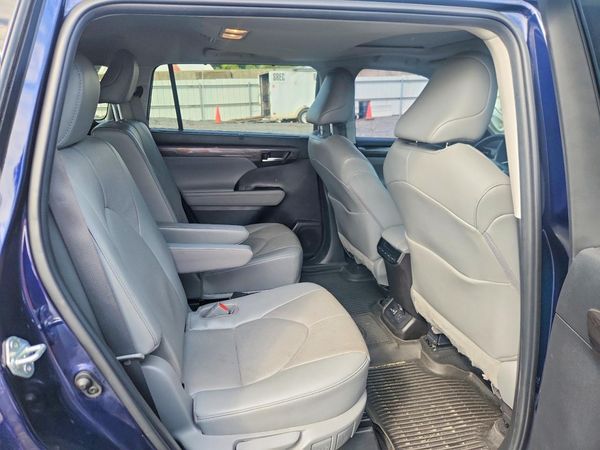 2022 TOYOTA HIGHLANDER