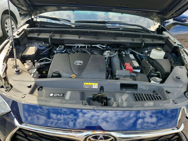 2022 TOYOTA HIGHLANDER