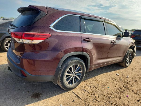 2017 TOYOTA HIGHLANDER SE/XLE