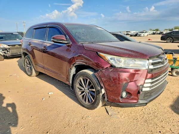2017 TOYOTA HIGHLANDER SE/XLE