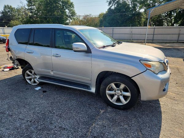 2013 LEXUS GX 460 Base