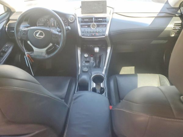 2015 LEXUS NX 200t Luxury