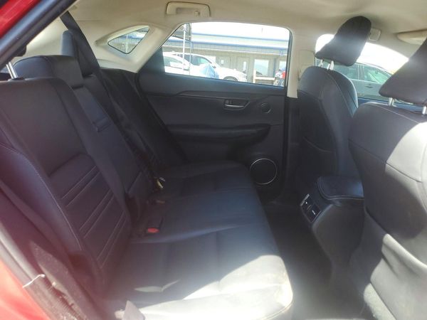 2015 LEXUS NX 200t Luxury