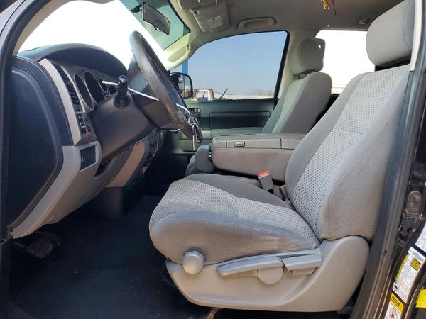 2013 TOYOTA TUNDRA SR5 — DENT
