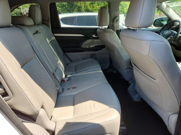 2017 TOYOTA HIGHLANDER SE/XLE