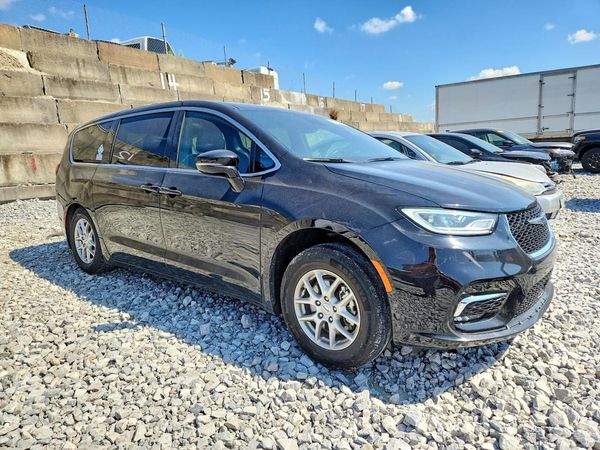 2025 CHRYSLER PACIFICA