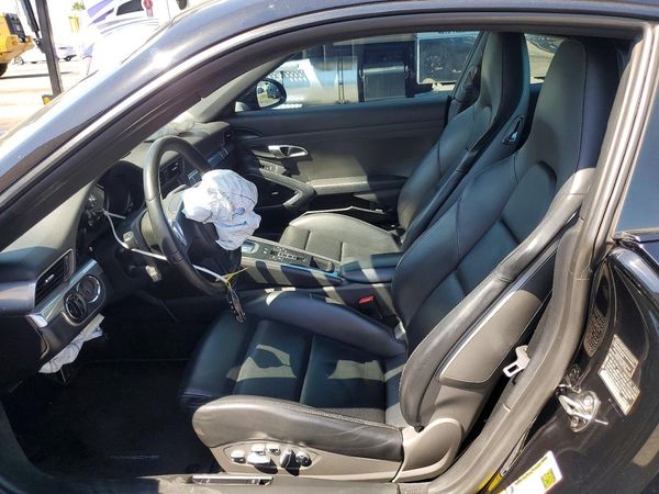 2013 PORSCHE 911