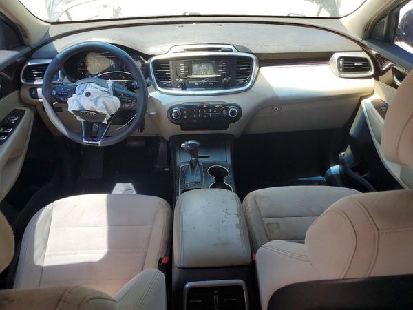 2017 KIA SORENTO L, LX