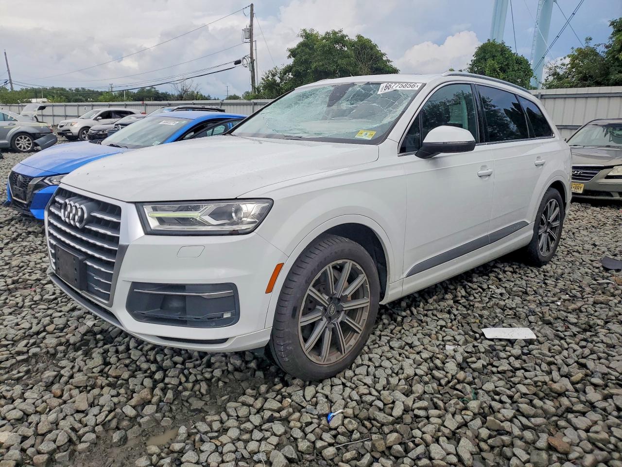 2017 AUDI Q7 quattro Premium Plus
