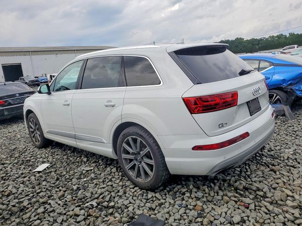 2017 AUDI Q7 quattro Premium Plus
